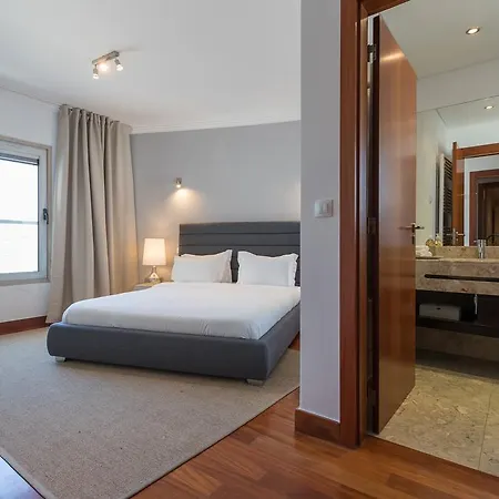 The Residences At Oriente Apartman